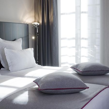 Hotel Saint Dominique Paryż Zewnętrze zdjęcie