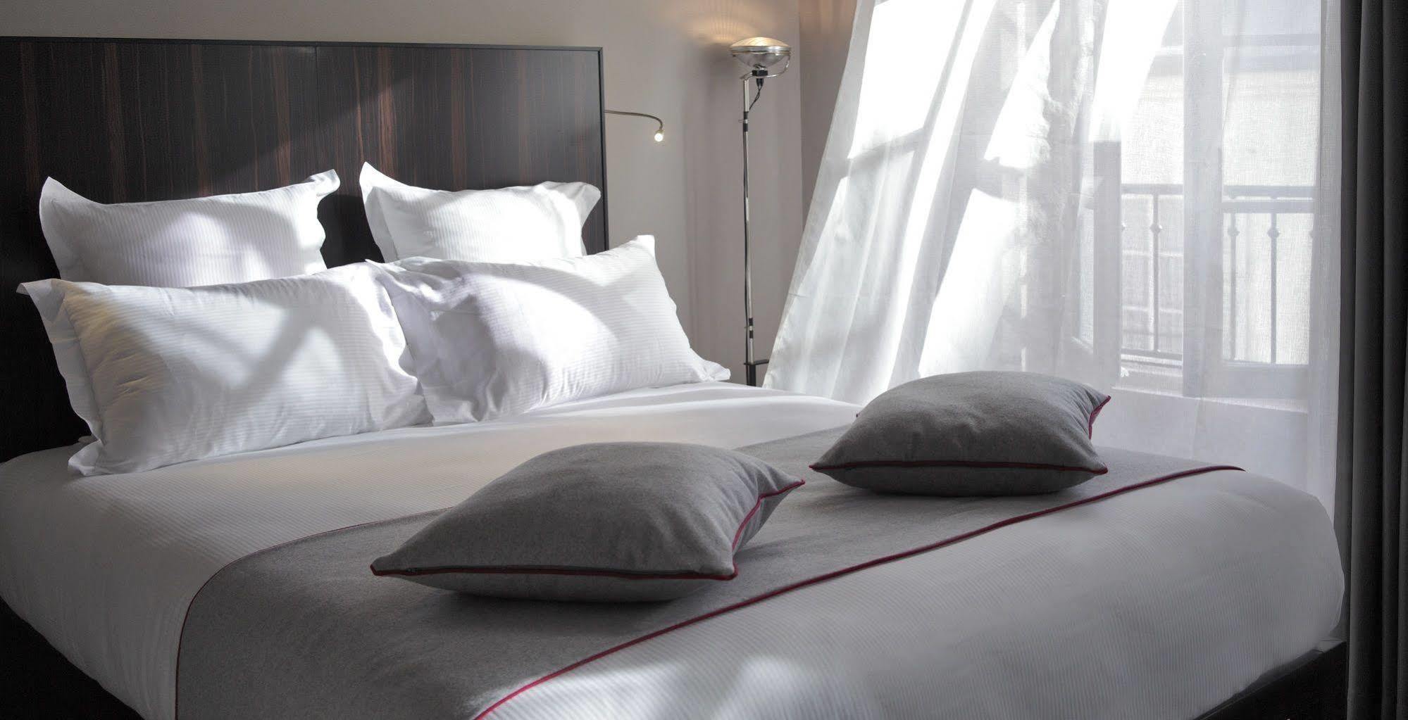 Hotel Saint Dominique Paryż Zewnętrze zdjęcie